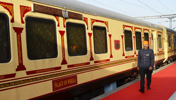 Palace on Wheels:Bar